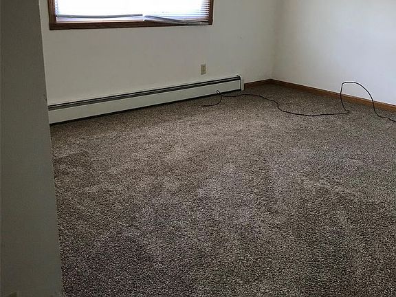 3rd image of 416 Saratoga Ave APT 4