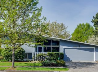 10720 SW Wedgewood St, Portland, OR 97225