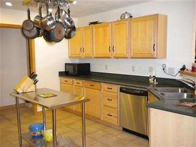 5th image of 4 Bennett Ln