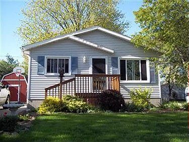 1st image of 2695 N Bender Ave