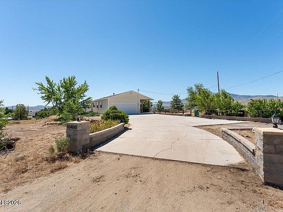 3rd image of 10400 Adobe Dr