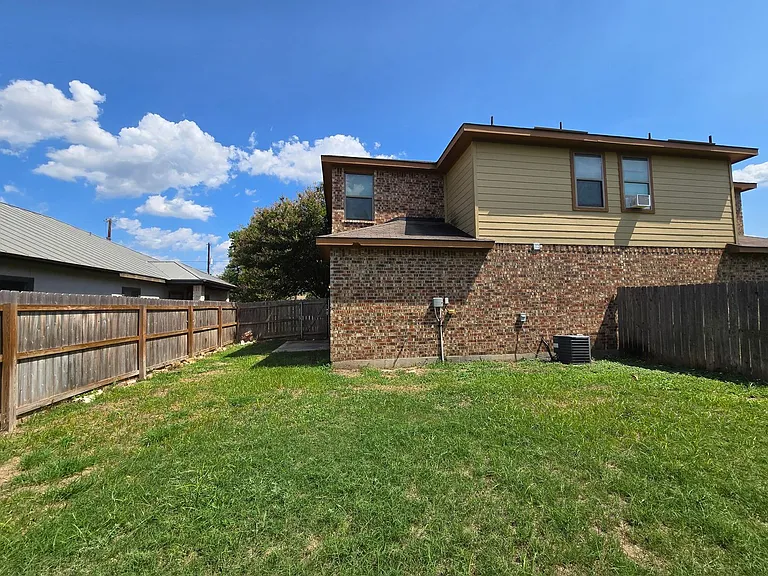 203 Anne Louise Dr — Photo 23