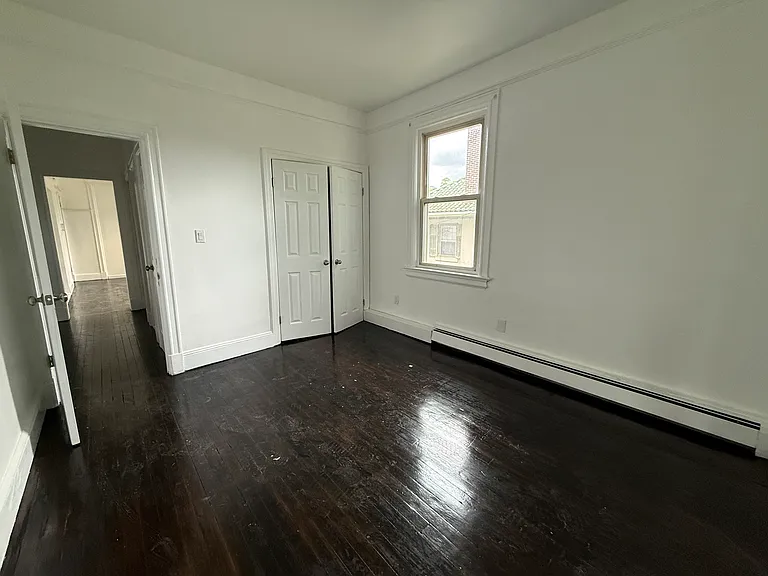 185 Saint Pauls Ave #2 — Photo 4