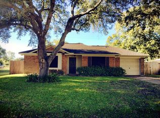 2814 North Ave, Needville, TX 77461