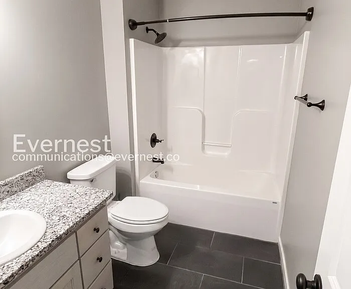 5520 Desoto Cir — Photo 17