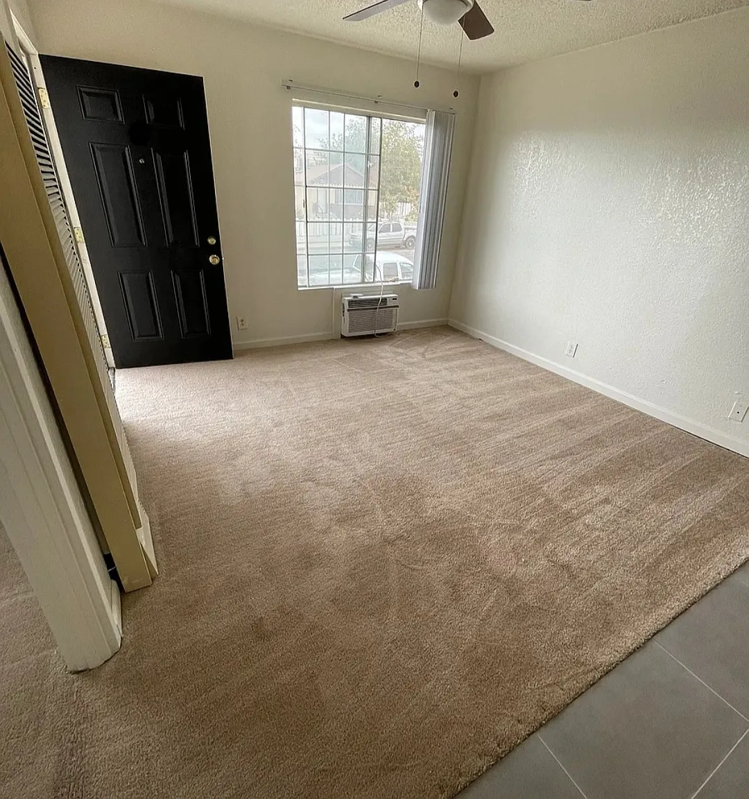 108 Center St — Photo 1