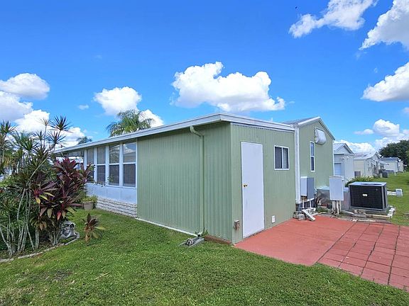 2nd image of 17100 Tamiami Trl #240A