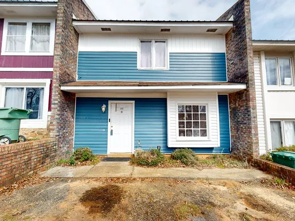 592 Willow Oaks Dr APT D, Ozark, AL 36360