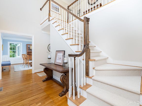 3rd image of 34 Sudbury Way