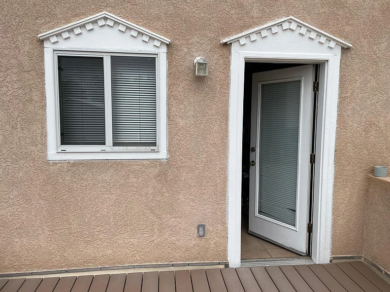 506 Madison Pl SE — Photo 3