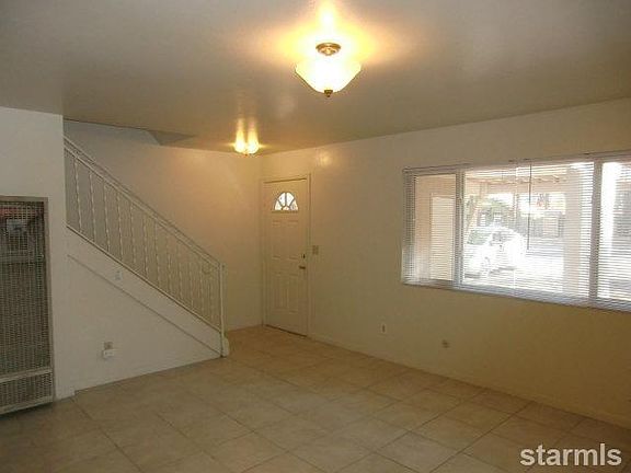 3rd image of 3737 Larch Ave
