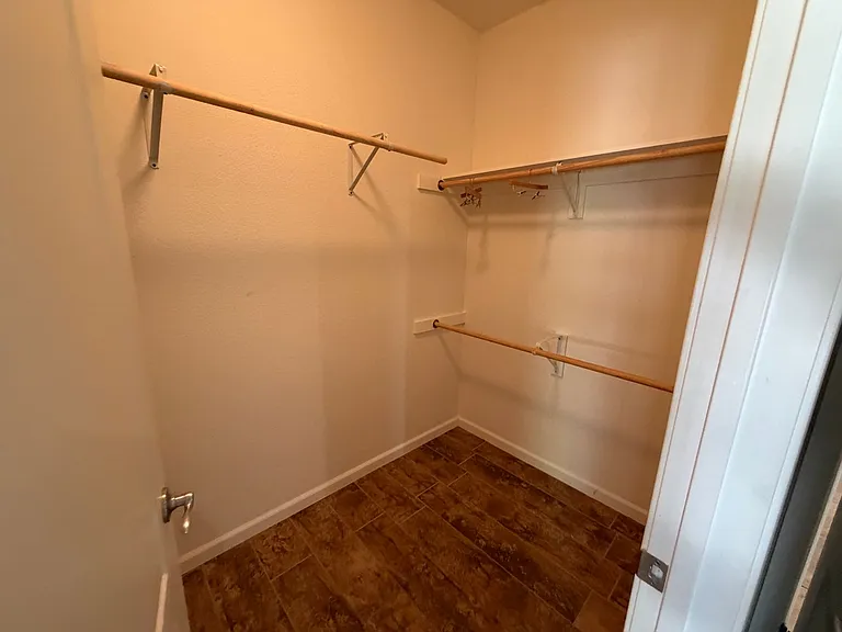 485 Cicada Ct — Photo 14