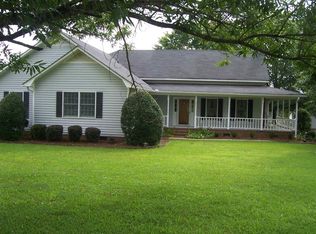 24 Morningside Dr, Newberry, SC 29108