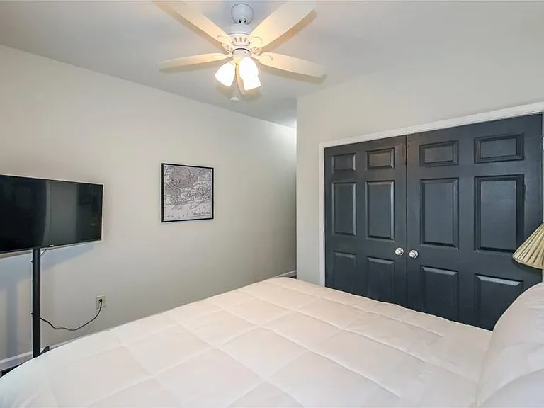 64 Moury Ave SE — Photo 10