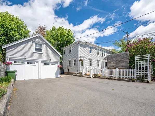 47 North St, Halifax, NS B2Y 1B7