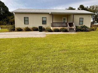 1005 Turnpike Rd, Claxton, GA 30417