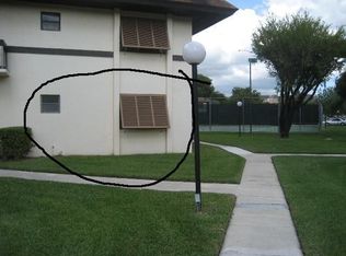 7985 SW 86th St APT 402, Miami, FL 33143