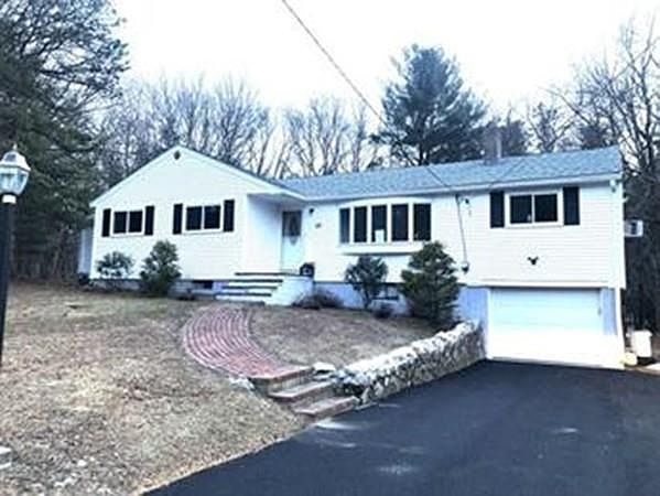 1st image of 25 Wilshire Dr