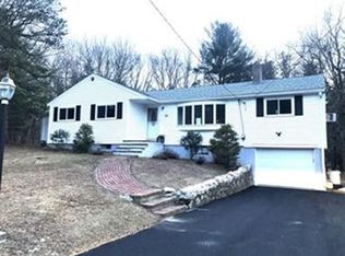 25 Wilshire Dr, Sharon, MA 02067