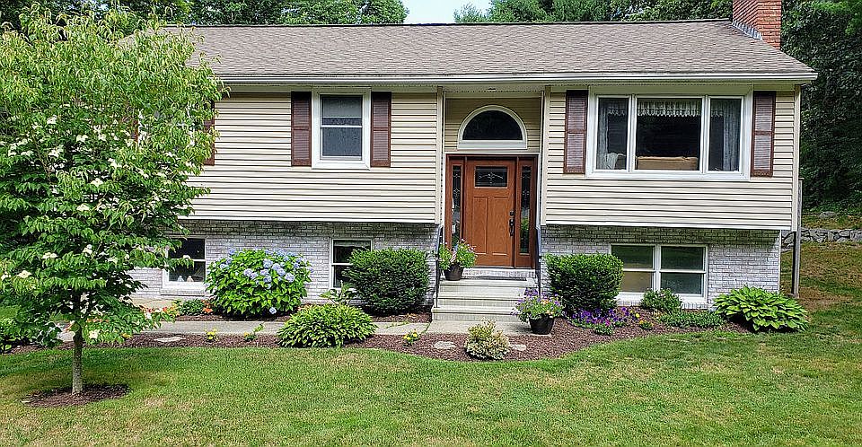 2nd image of 369 Linden St