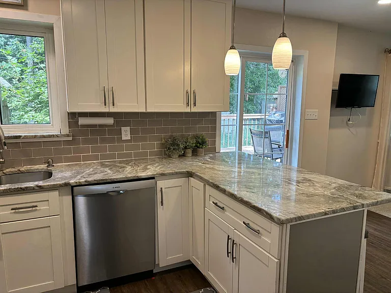 9204 Crystalwood Ln — Photo 12