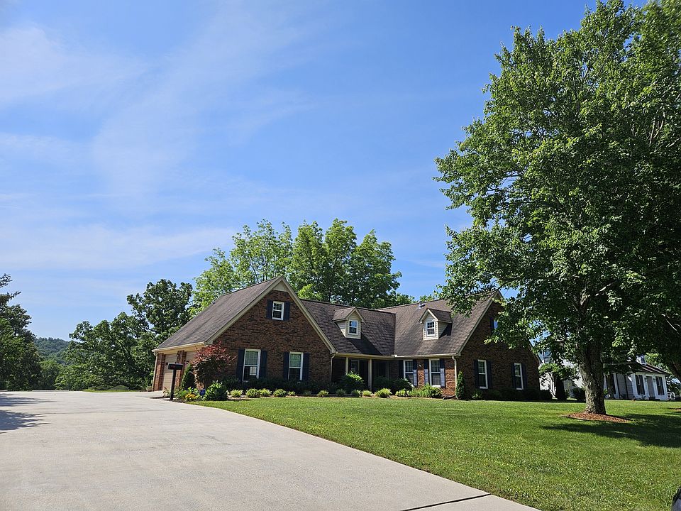 1st image of 437 Nob Hill Dr N
