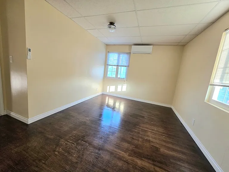1802 S Grandridge Ave — Photo 4