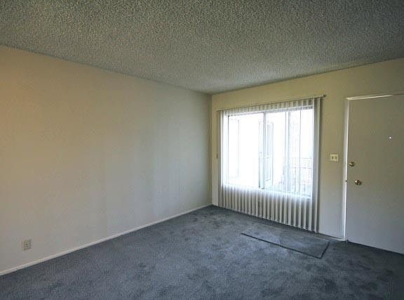4th image of 550 N Catalina Ave APT 12