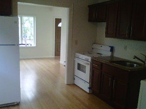 5th image of 11139 166th St