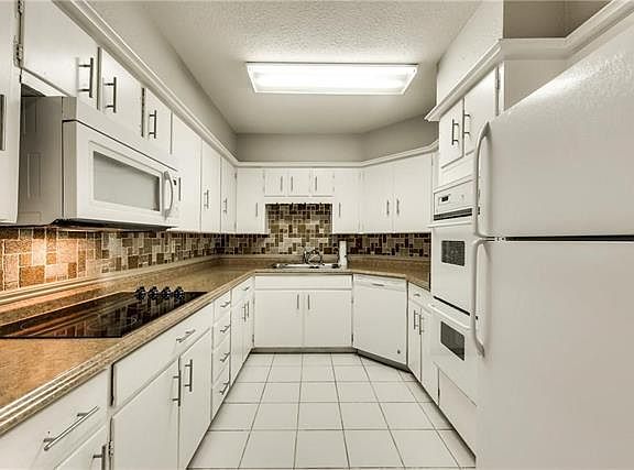 2nd image of 423 Milam Dr
