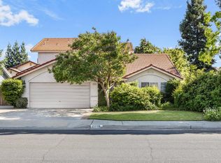 2058 Paul Ave, Clovis, CA 93611