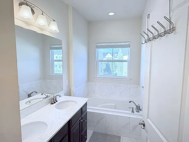 215 Quarry Point Rd — Photo 15