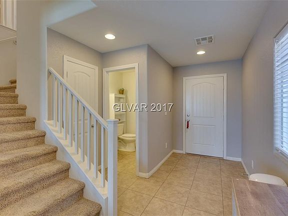 5th image of 10619 Pennant Ave