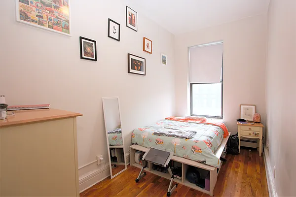 Rented by R New York | media 4