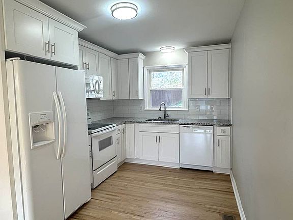 2nd image of 439 Sadie Dr