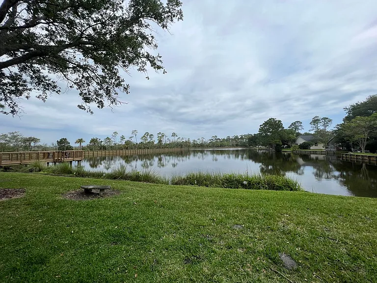 1449 Blue Heron Ln E — Photo 8