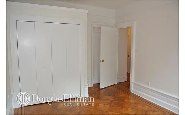 Rented by Douglas Elliman | media 19