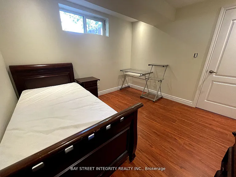320 Drewry Ave #BASEMENT — Photo 9