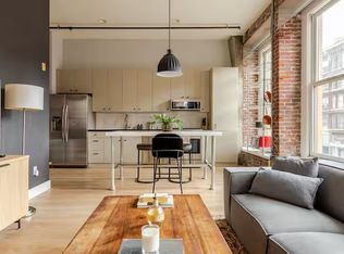 253 S Broadway #204, Los Angeles, CA 90012