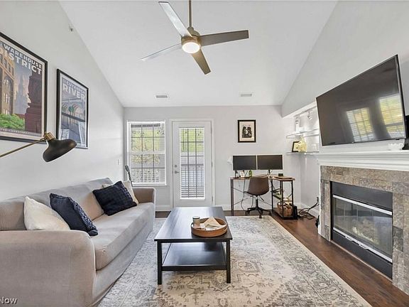 2nd image of 15024 Lenox Dr #324