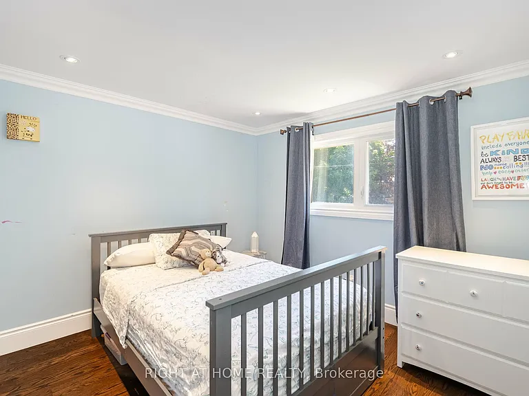 19 Talgarth Rd — Photo 19