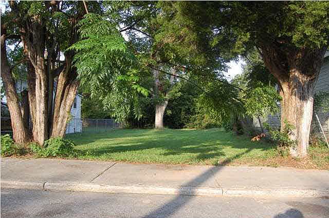 1st image of 1714 N Davis Hwy