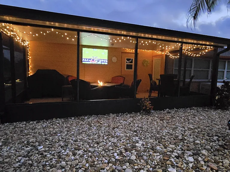 1801 El Rio Dr — Photo 29