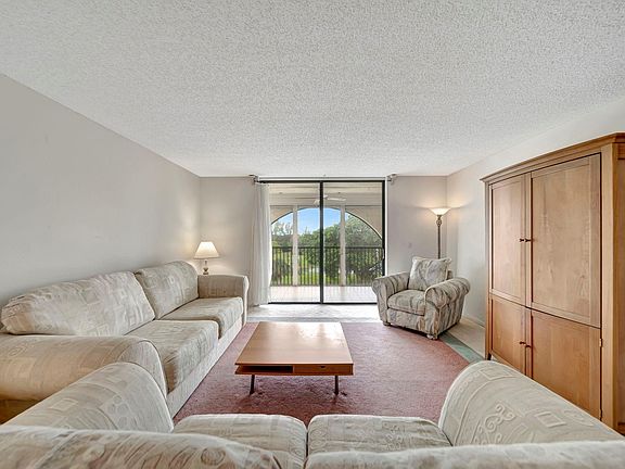 4th image of 3521 Environ Boulevard #B501