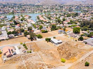 1 Schirmer Dr, Menifee, CA 92587