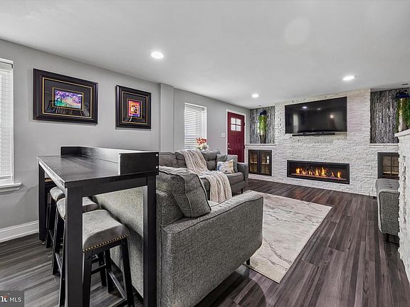 3rd image of 145 Conarroe St