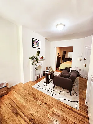 Rented by Oxford Property Group | media 3