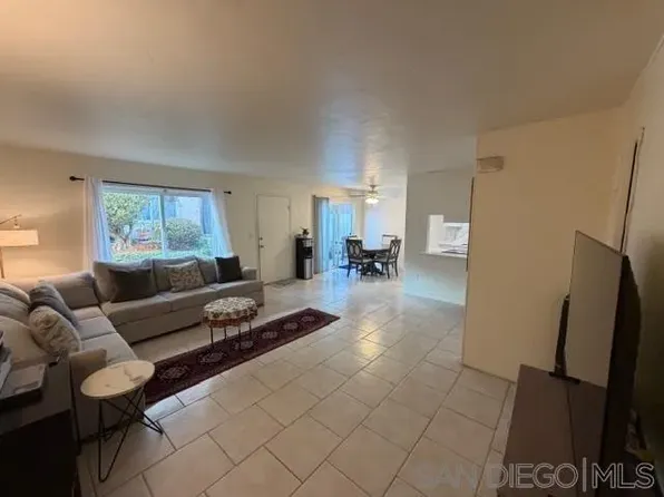 9838 Caminito Bolsa, San Diego, CA 92129