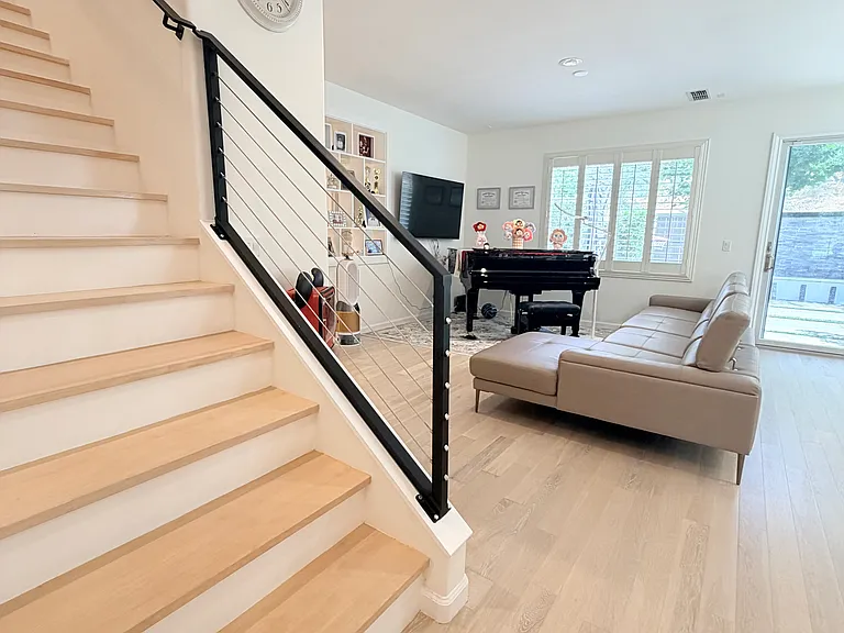 3703 Abby Ct — Photo 15