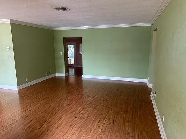 732 SE 11th Ave — Photo 11